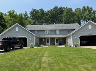 1425 Cardinal Ln, Green Bay, WI 54313