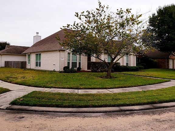 2nd image of 3808 Oakwilde Cir