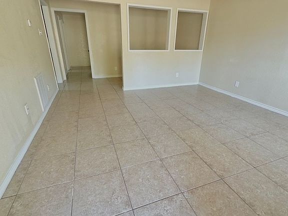 2nd image of 1512 Duncan Ave