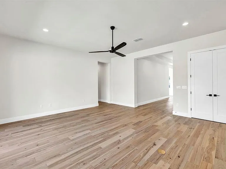 8209 Polar Dr — Photo 18