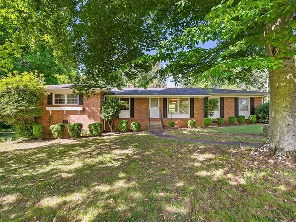 3500 E Lee St, Greensboro, NC 27406