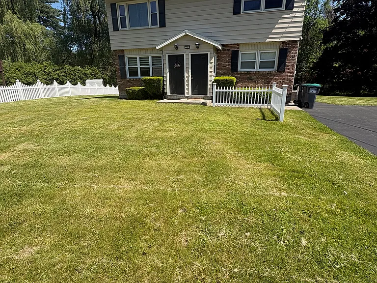 7 Apple Blossom Ln #B — Photo 1