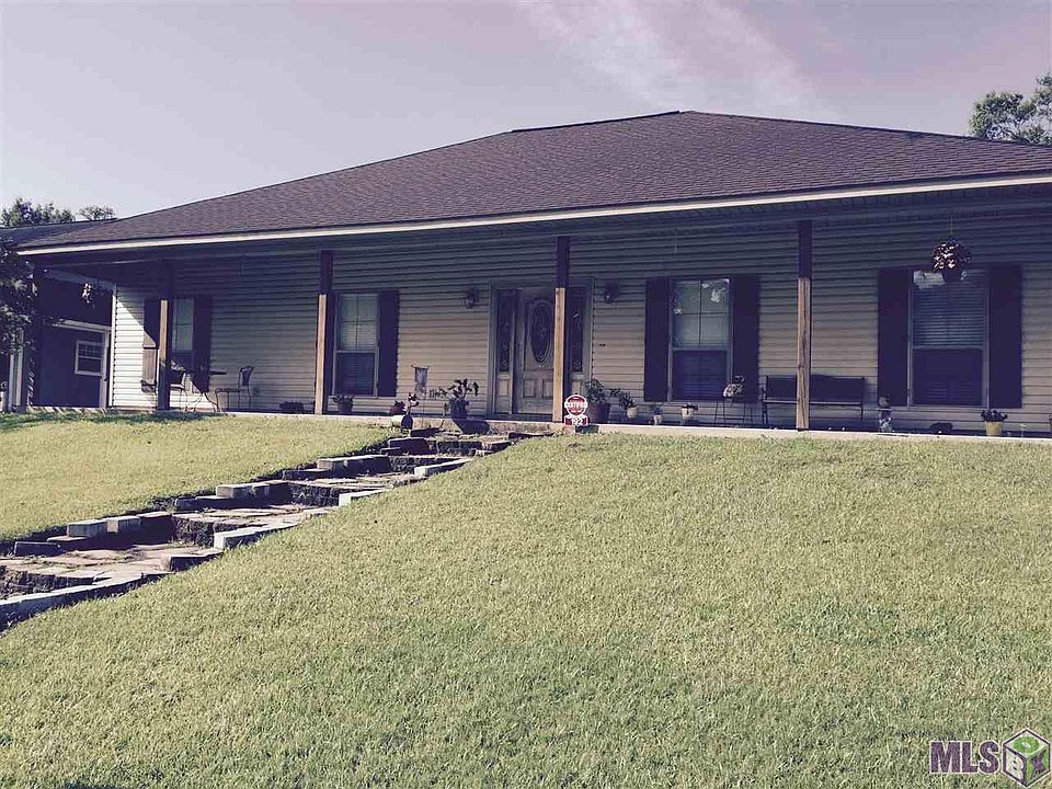 1st image of 192 Oakwood Dr