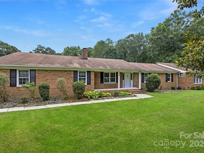724 Catawba Cir N, Matthews, NC, 28104