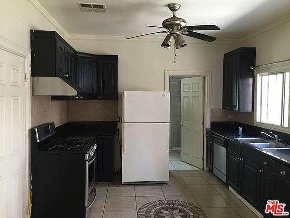 5th image of 1465 Tamarind Ave