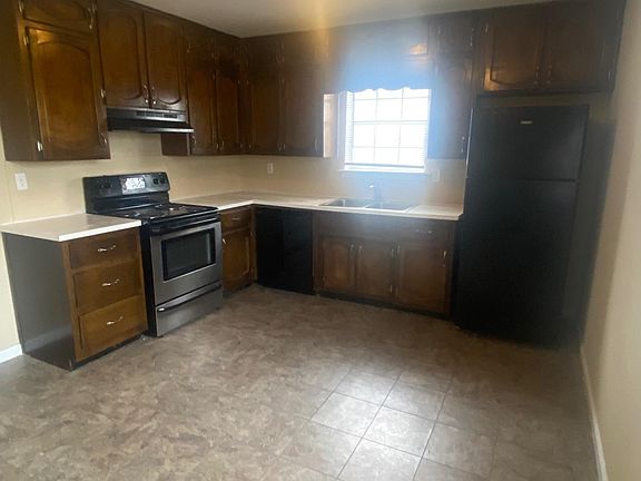 3rd image of 1732 Sonia Dr