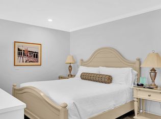 226 Pantigo Rd UNIT 302, East Hampton, NY 11937