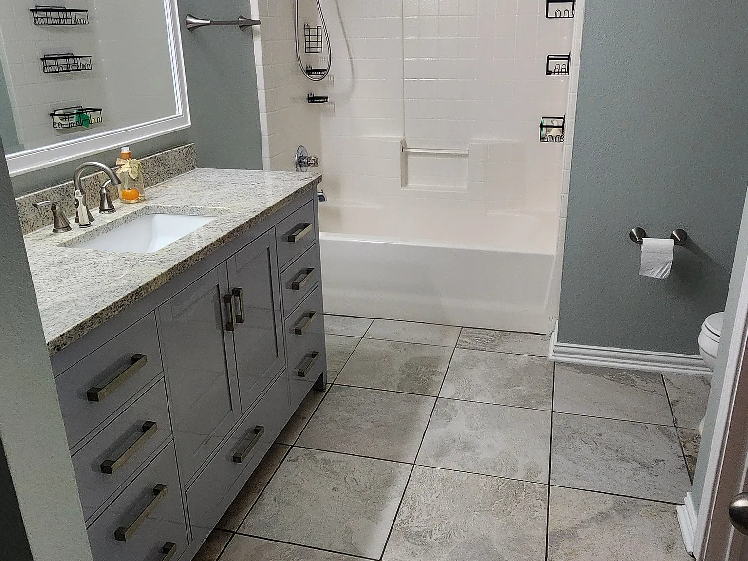 4 bed, 1560 sqft, $2,300 — Photo 4