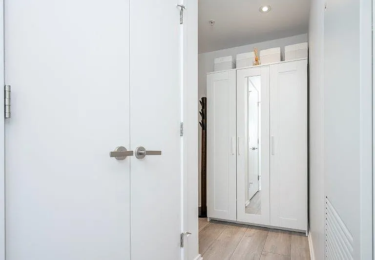 615 6th Ave SE #710 — Photo 29
