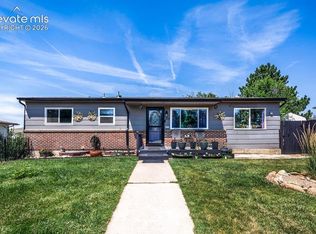 1372 Luna Dr, Fountain, CO 80817