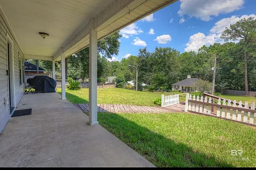 128 Richmond Rd Photo 1