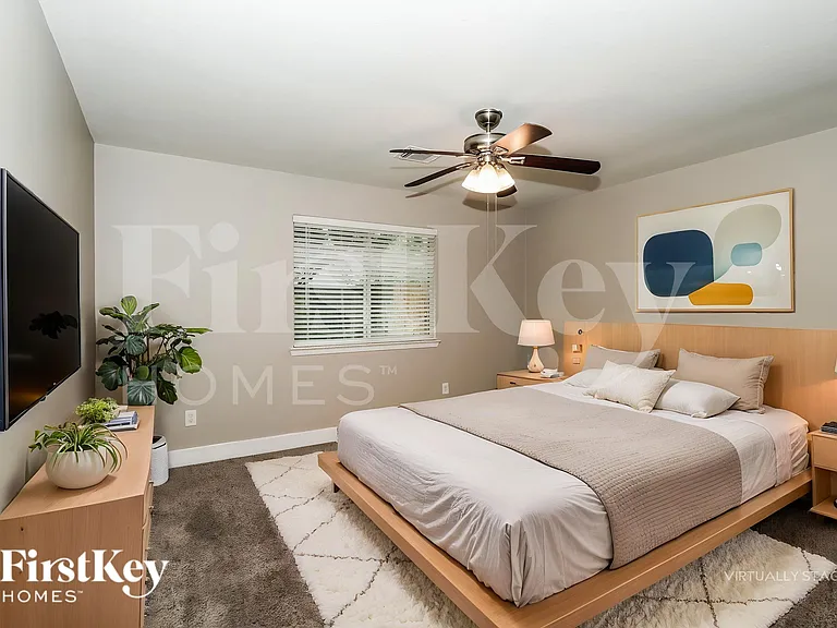 19943 Crested Hill Ln — Photo 11