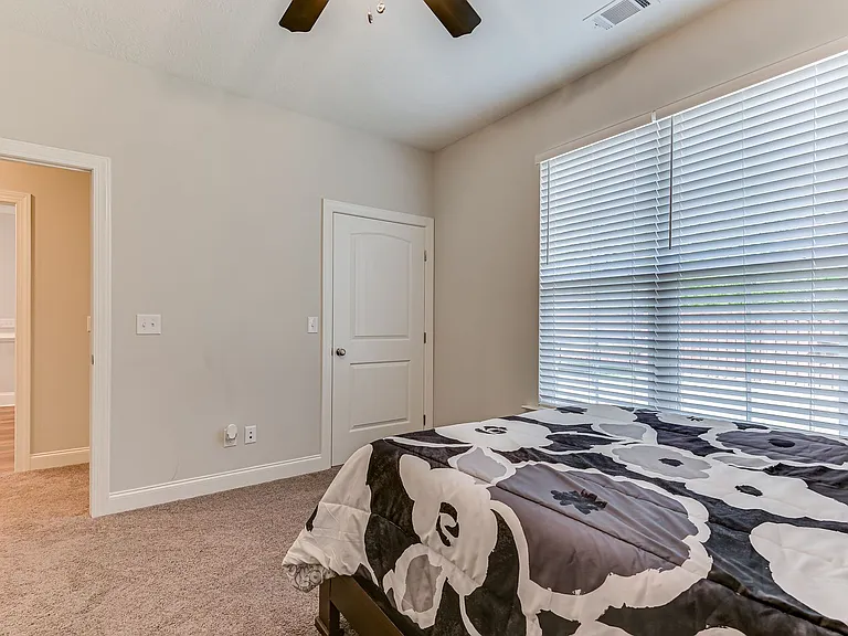 1213 Elbron Dr — Photo 34