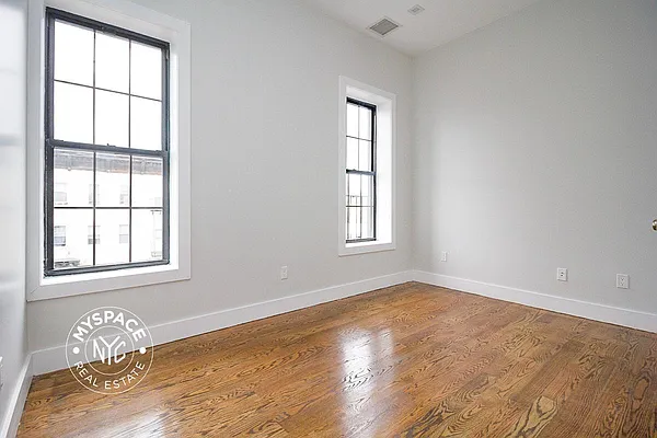 Bedroom, photo 4