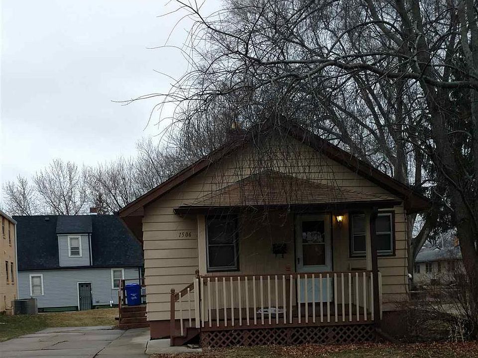1st image of 1506 Rose Ave
