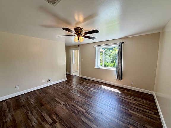 5th image of 33 Huffman Rd