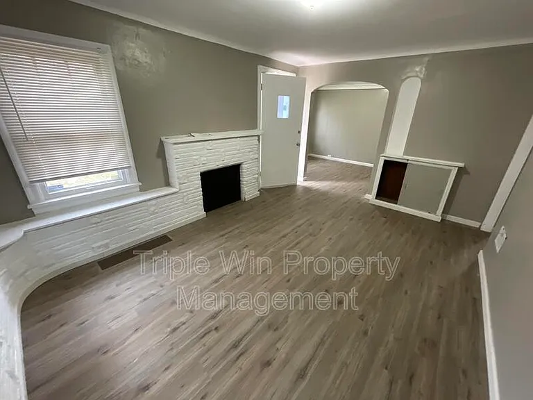 802 Rowles Ave — Photo 9
