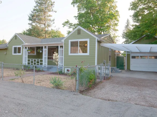 7349 SE 68th Ave, Portland, OR 97206