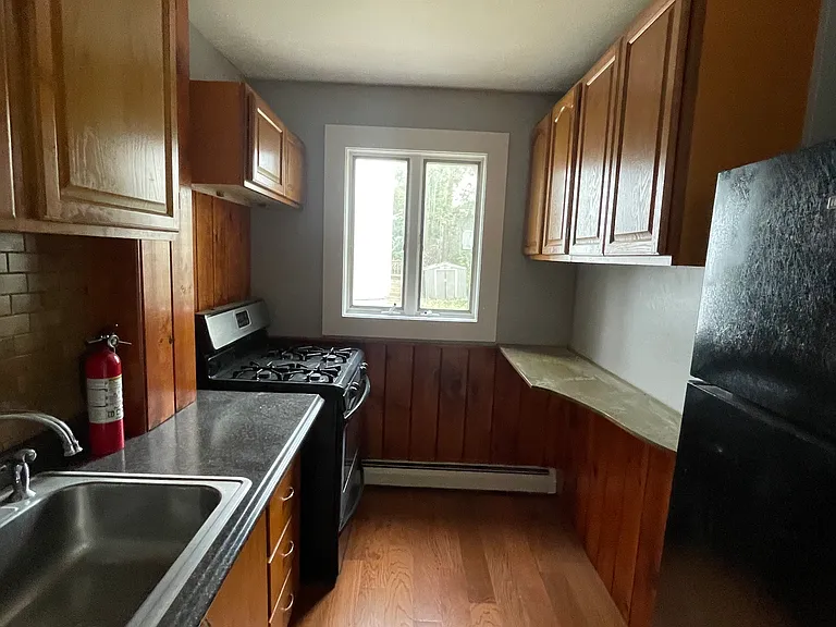 494 Ridge St #1EAST — Photo 4