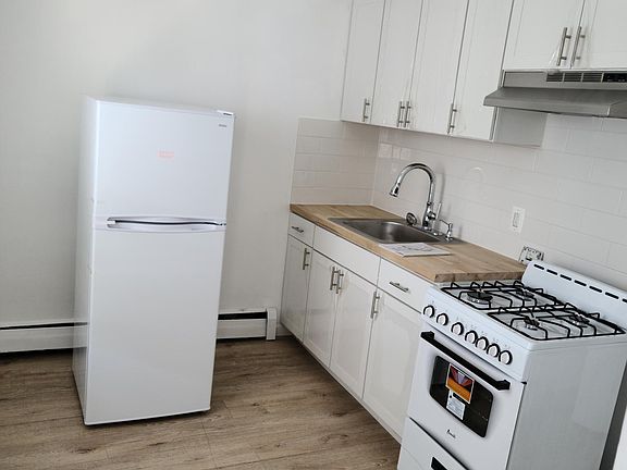 5th image of 164 W Norris St #3F