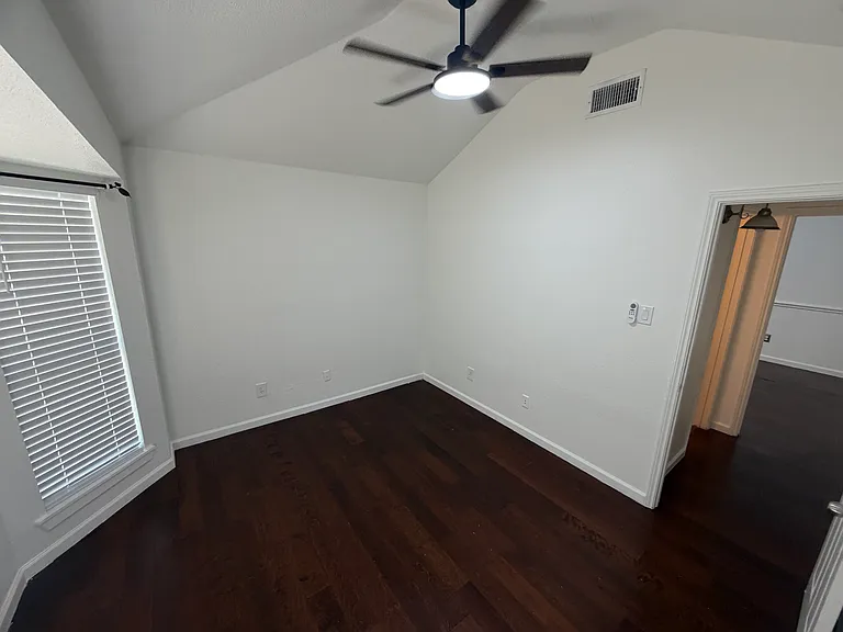 12933 Honey Locust Cir — Photo 17
