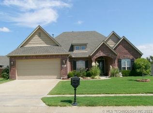 2607 S 16th Pl, Broken Arrow, OK 74012