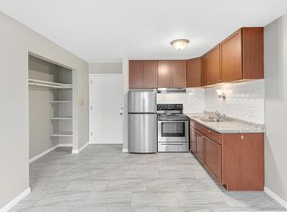1086 York Ave #9, Saint Paul, MN 55106