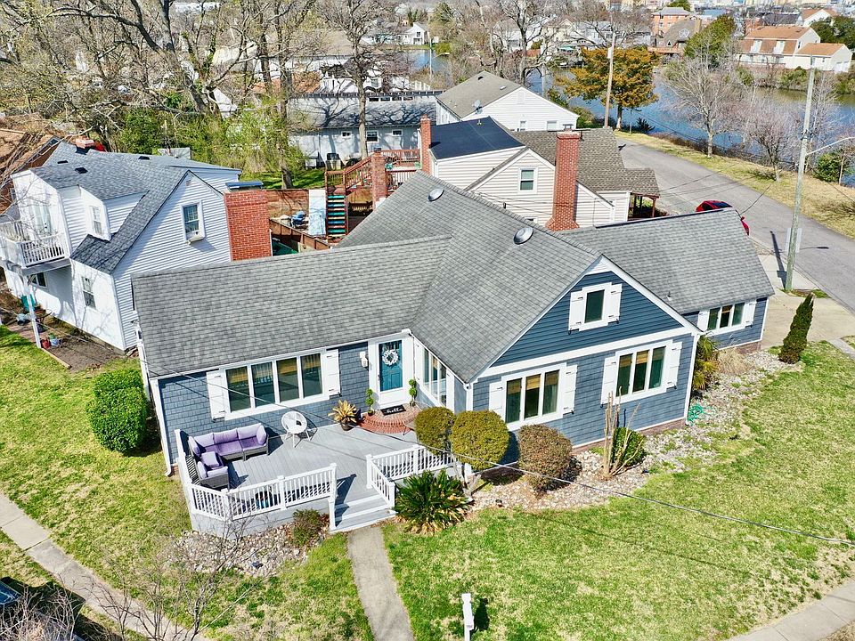 1st image of 469 Lakewood Cir