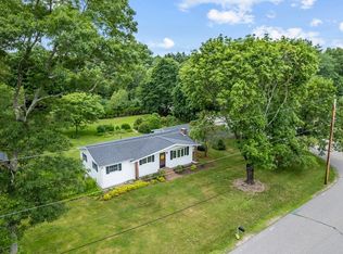 9 Brewster Ln, Hanover, MA 02339