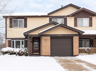 1515 Laguna Ct, Wheeling, IL