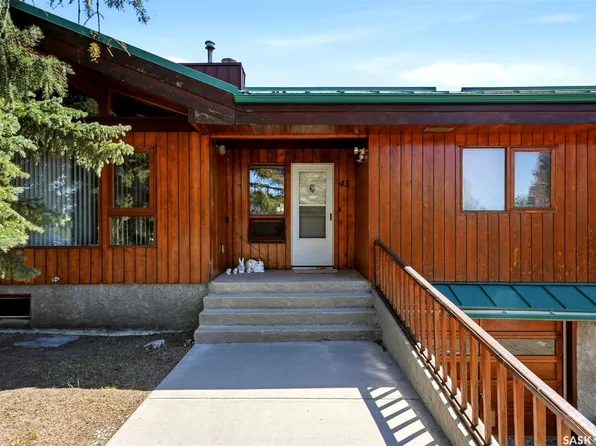 45 Miller Crescent E, Lumsden, SK S0G 3C0