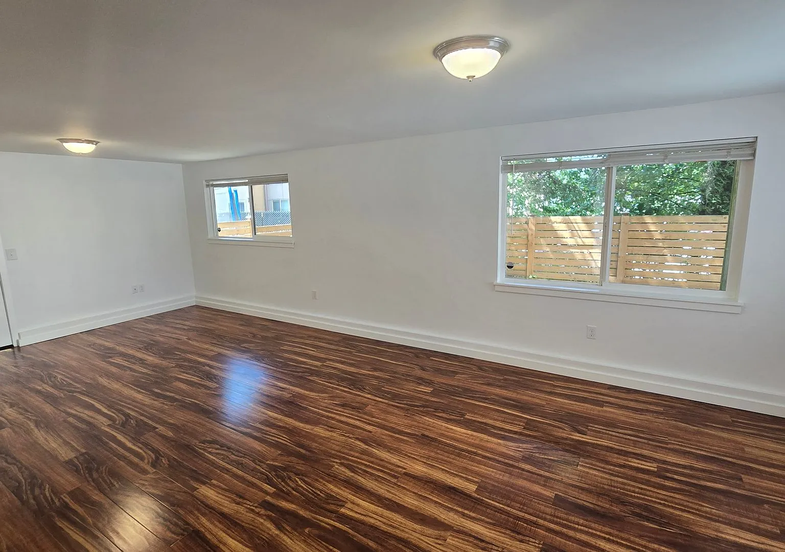 Ground-Level Studio With Bonus Room In Lake City — Photo 1