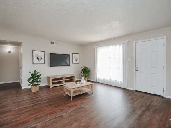 The Post on Sam Houston, 306 Sam Houston Dr #1116, Victoria, TX 77901