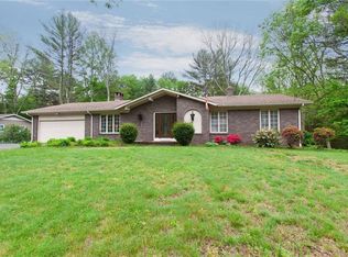 18 Whispering Pines Rd, Richmond, RI 02898