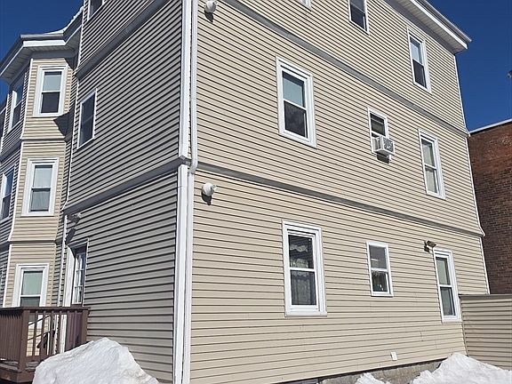 4th image of 23-25 E Chestnut St
