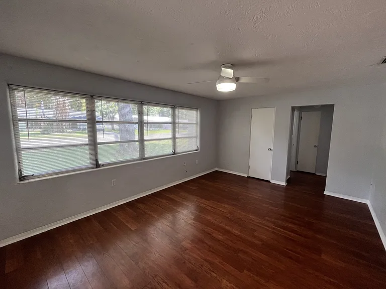 305 Trudgeon Dr — Photo 25