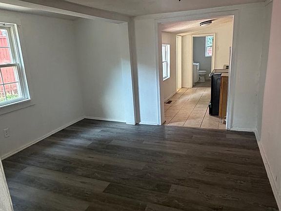 5th image of 626 S 17 1/2 St