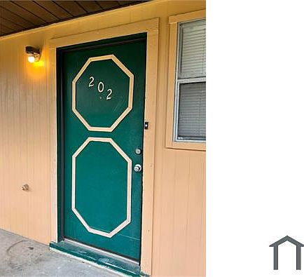 1st image of 2210 North St #202
