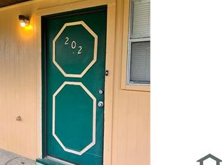 2210 North St #202, Beaumont, TX 77701