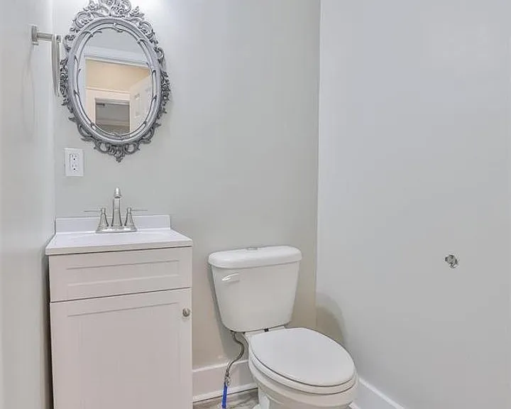 305 Virginia St — Photo 22