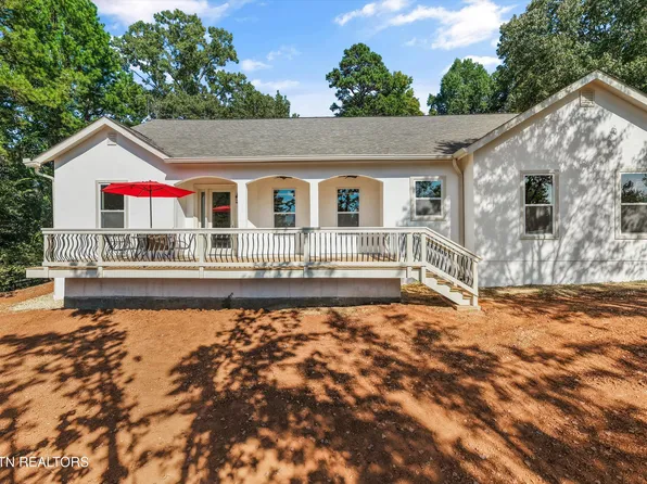 4717 Colonial Harbor Dr, Louisville, TN 37777