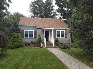 5 Forest Rd, Cromwell, CT 06416