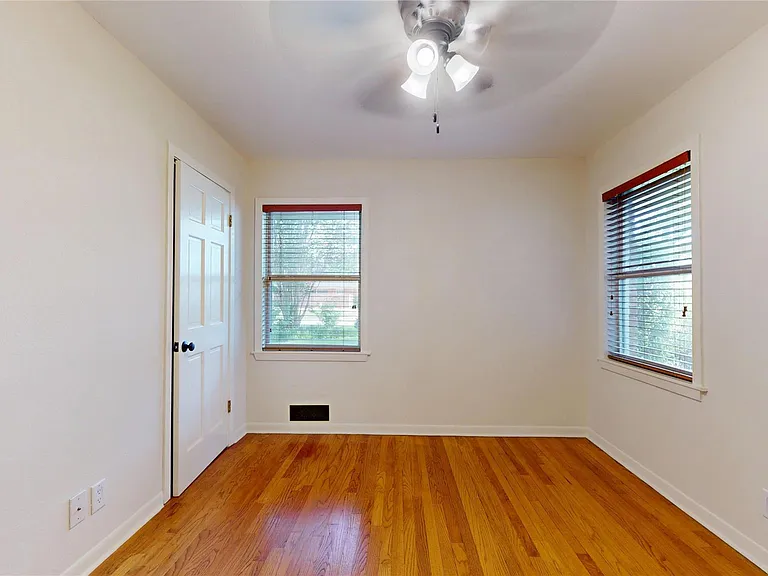 9910 Pine Lake Dr — Photo 25