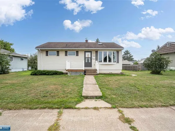 1212 19th St S, Virginia, MN 55792