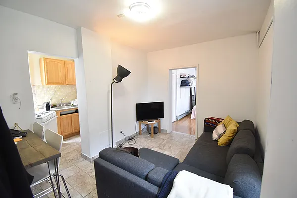 Rented by Wyllie Real Estate | media 10