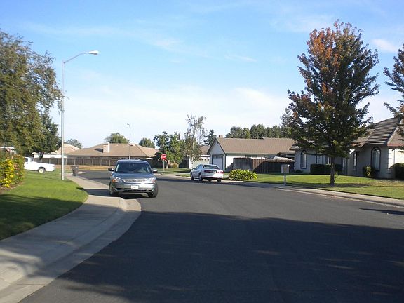 4th image of 5 Forestwood Dr