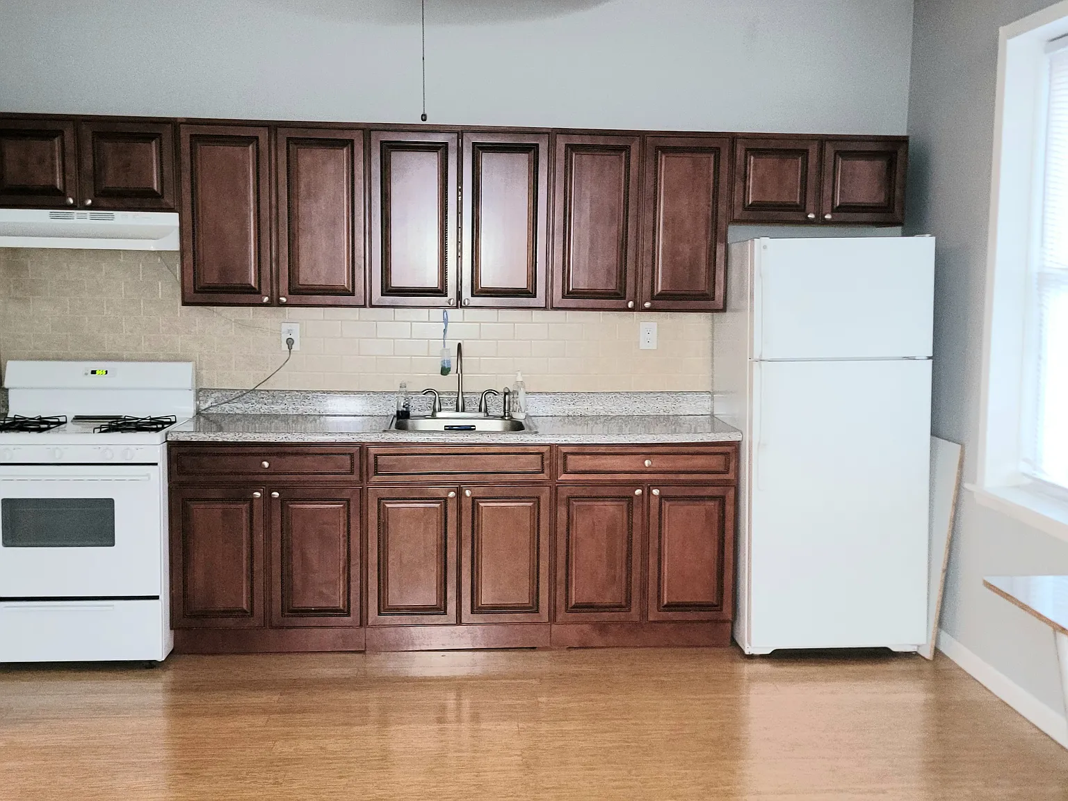 405 Bayridge Avenue — Photo 3