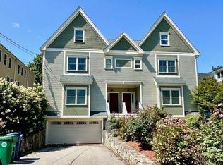 75 Bourne St #U, Auburndale, MA 02466
