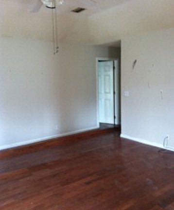 4th image of 267 Sandalwood Cir