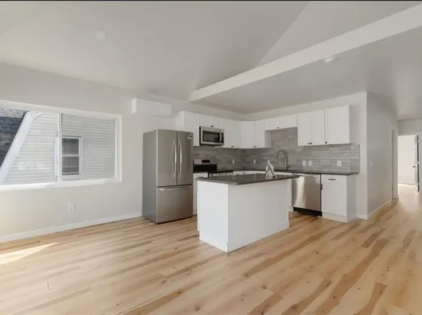 460 Smithfield Ave #3, Pawtucket, RI 02860